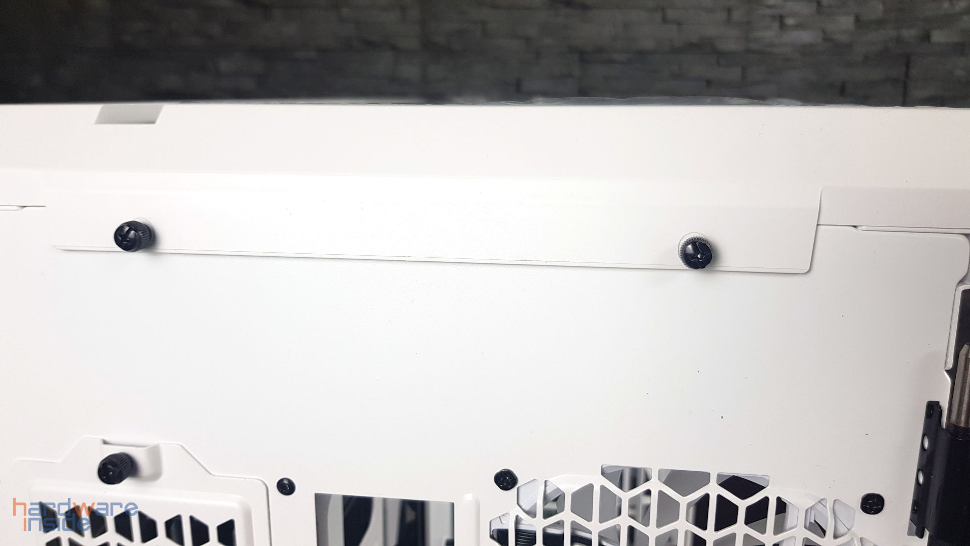 Thermaltake View 51 TG Snow ARGB Edition - 16.jpg