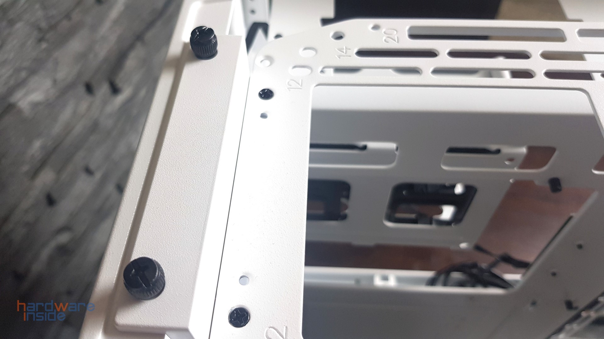 Thermaltake View 51 TG Snow ARGB Edition - 22.jpg