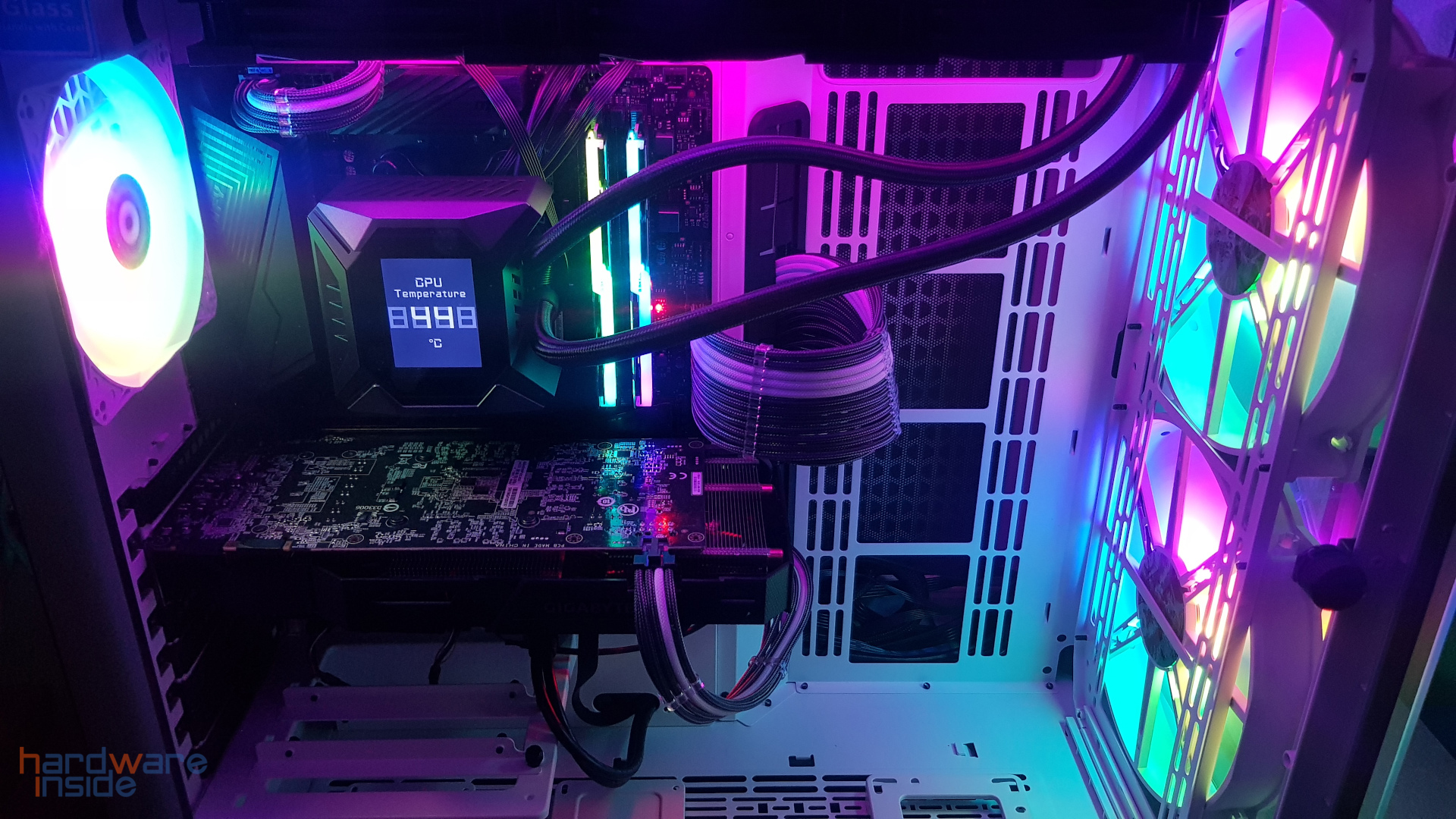 Thermaltake View 51 TG Snow ARGB Edition - 42.jpg