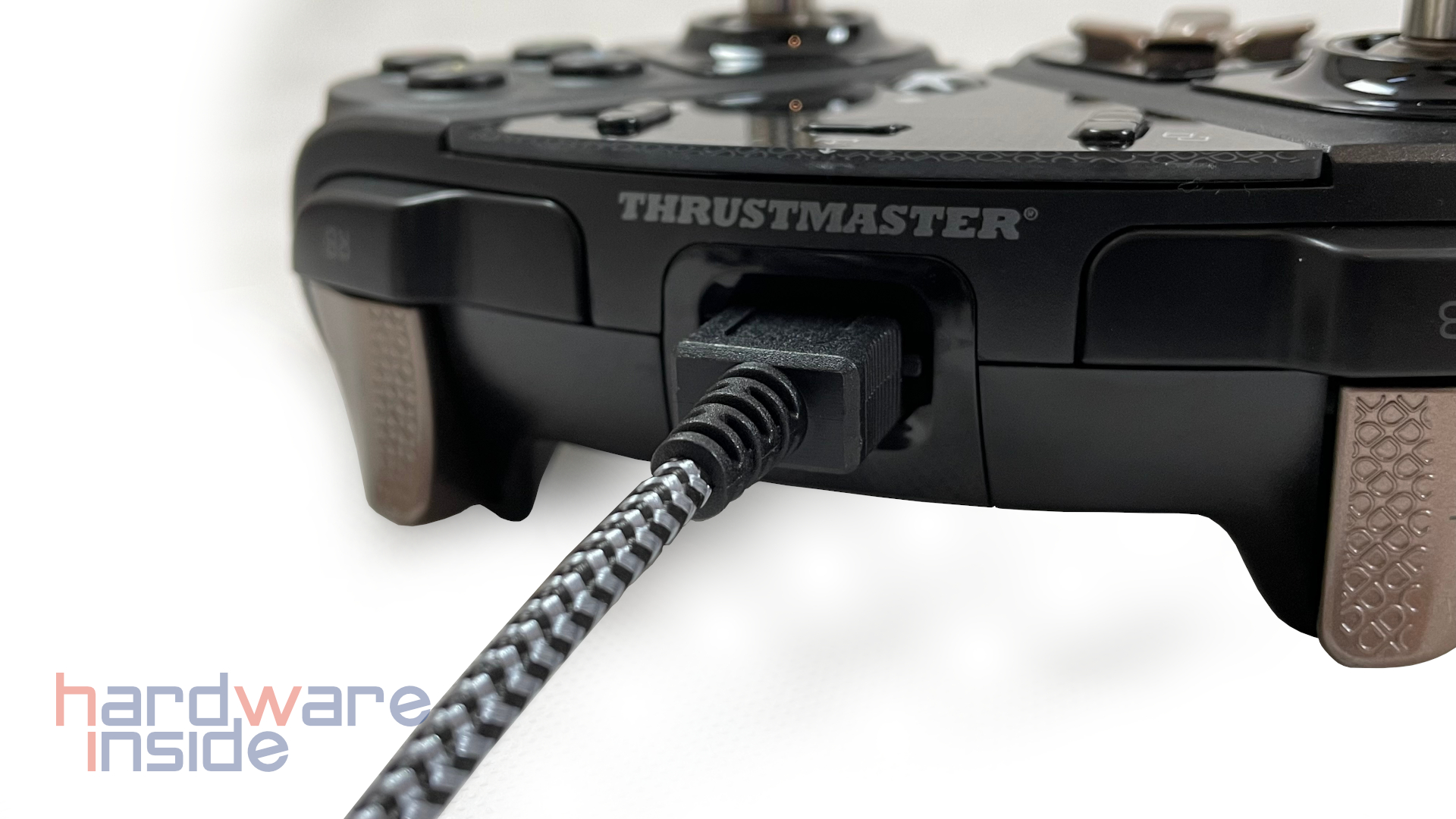 Thrustmaster eSwap Pro Controller_23
