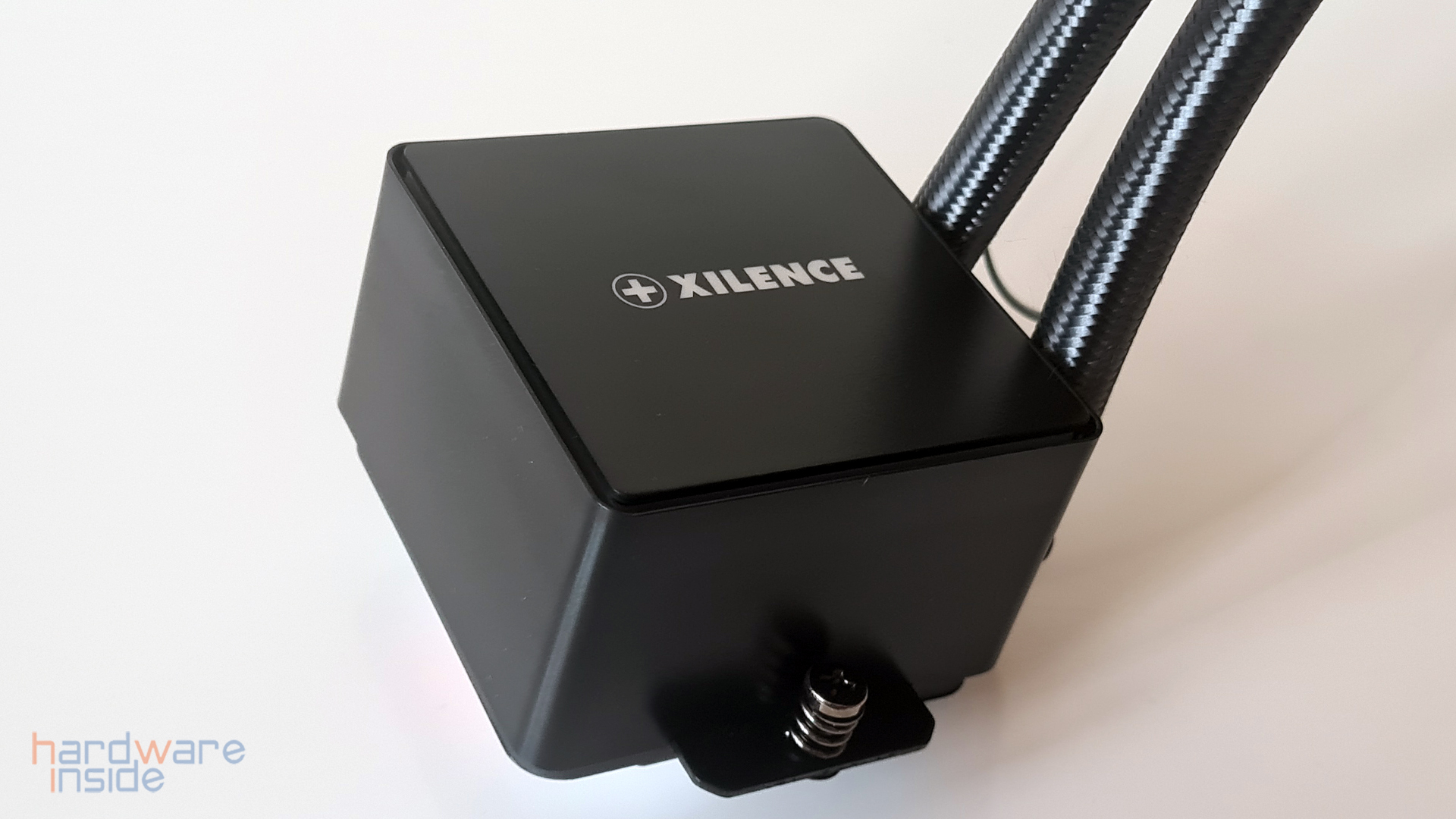 Xilence LiQuRizer LQ240PRO_11.jpg