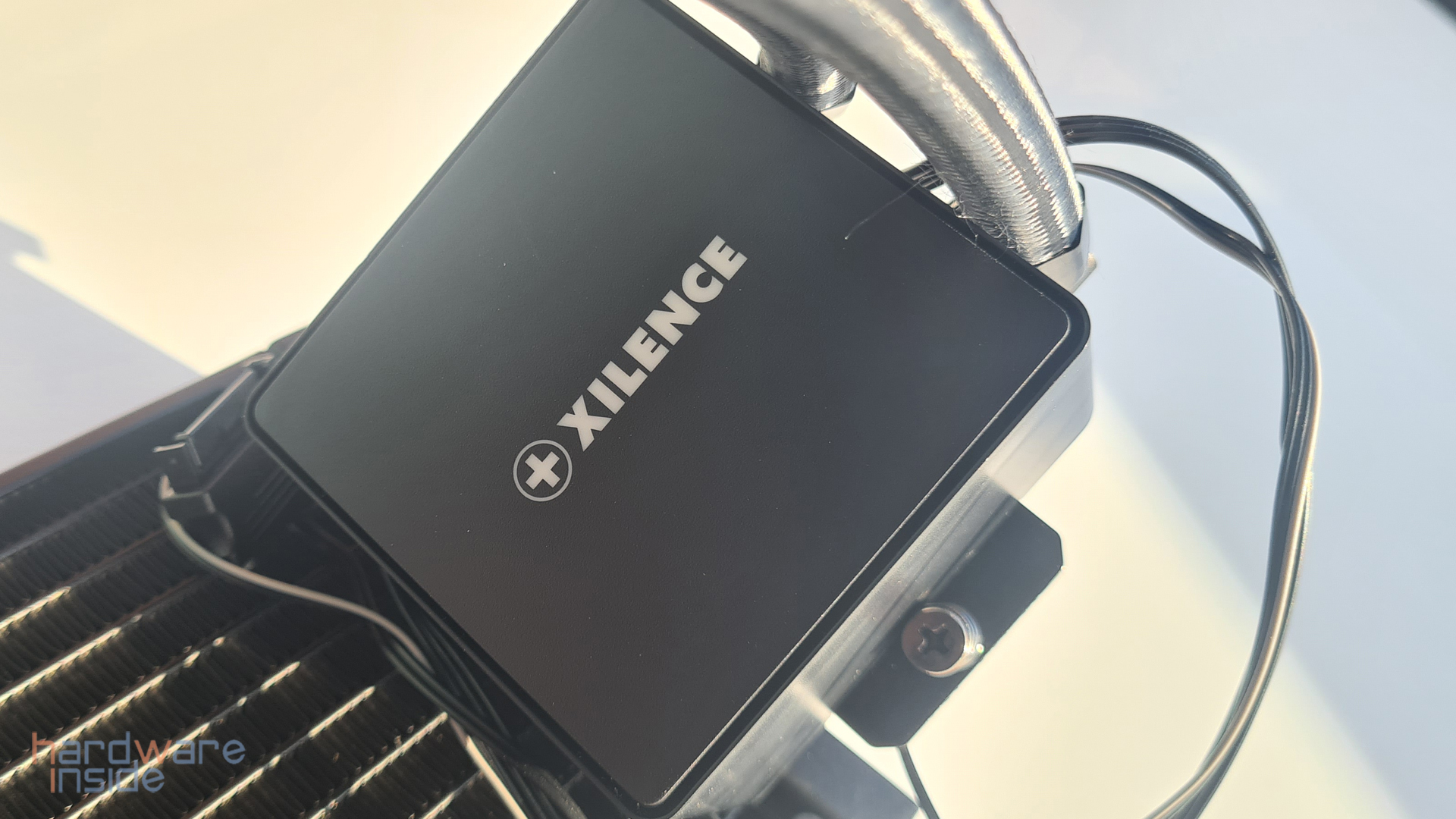 Xilence LiQuRizer LQ240PRO_12.jpg