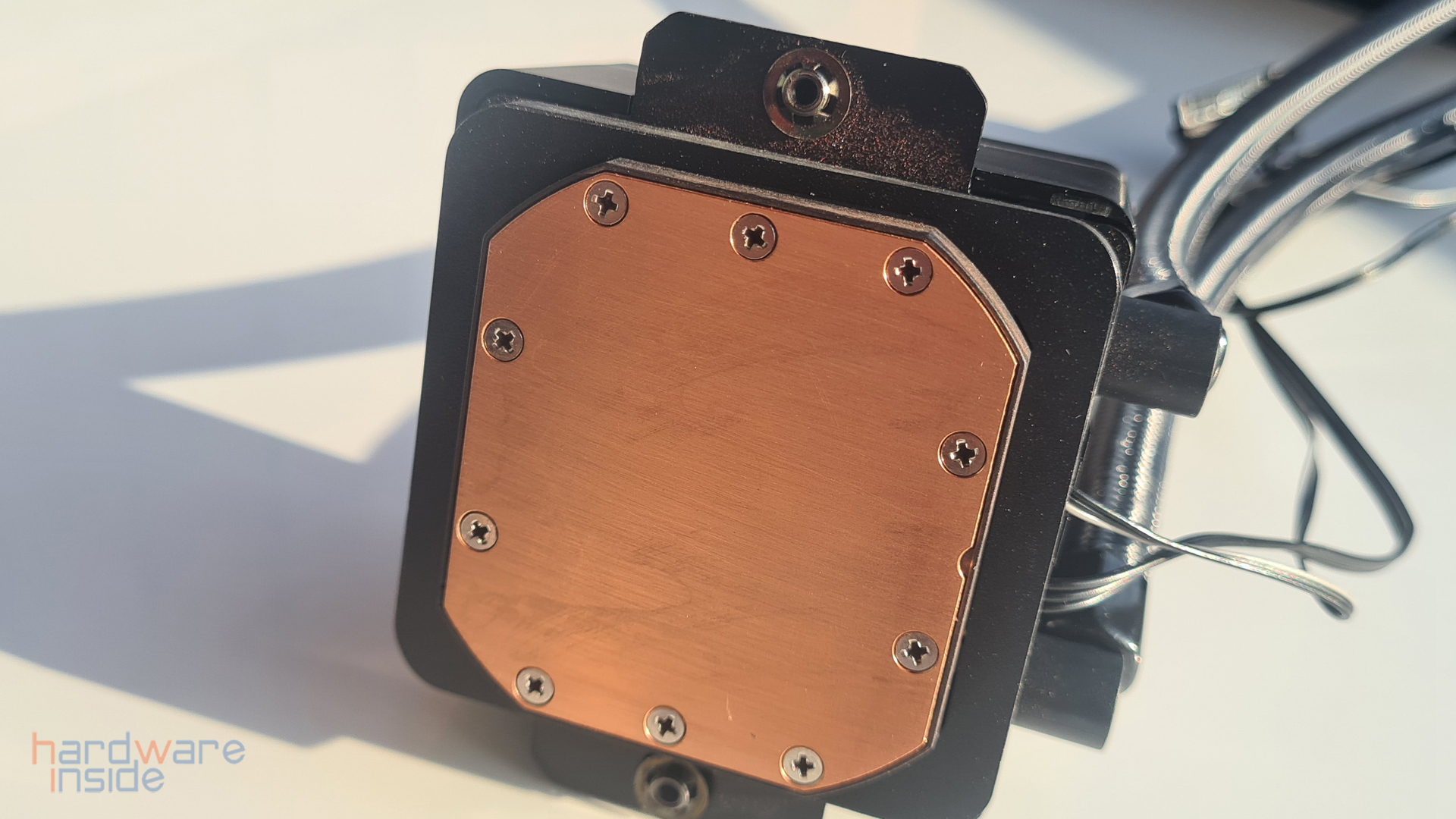 Xilence LiQuRizer LQ240PRO_18.jpg