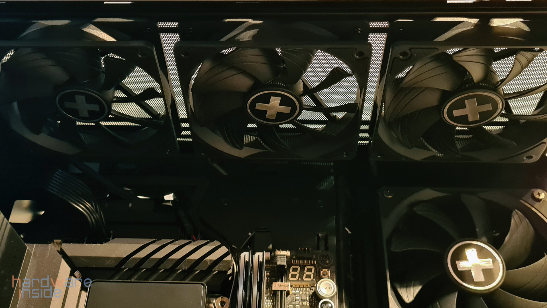 Xilence LiQuRizer LQ240PRO_23.jpg