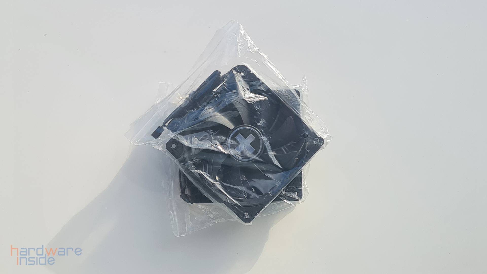 Xilence LiQuRizer LQ240PRO_4.jpg