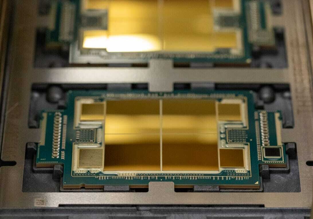 www.techpowerup.com